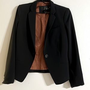 MNG Black blazer!!!